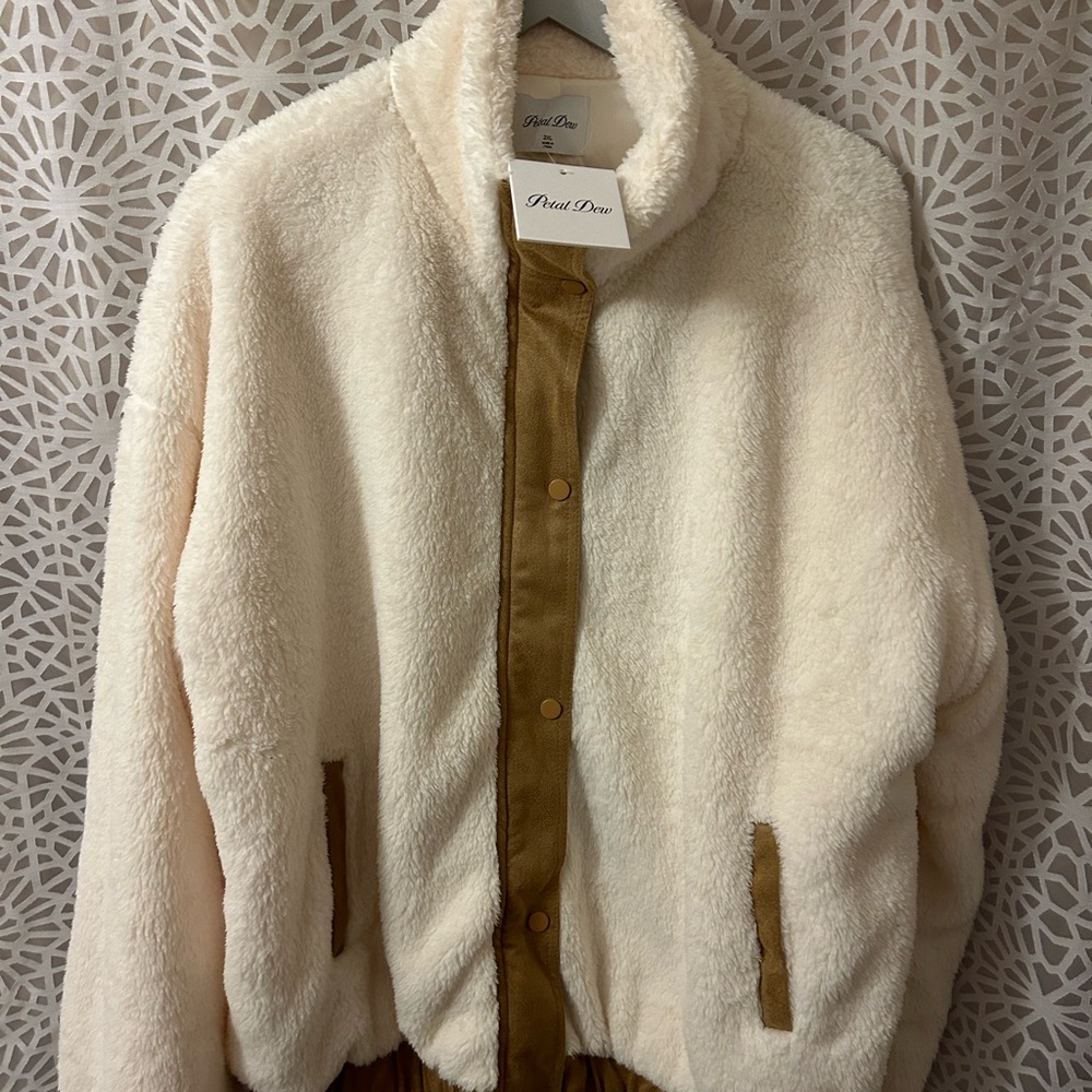 Brand New Petal Dew white sherpa jacket 2x